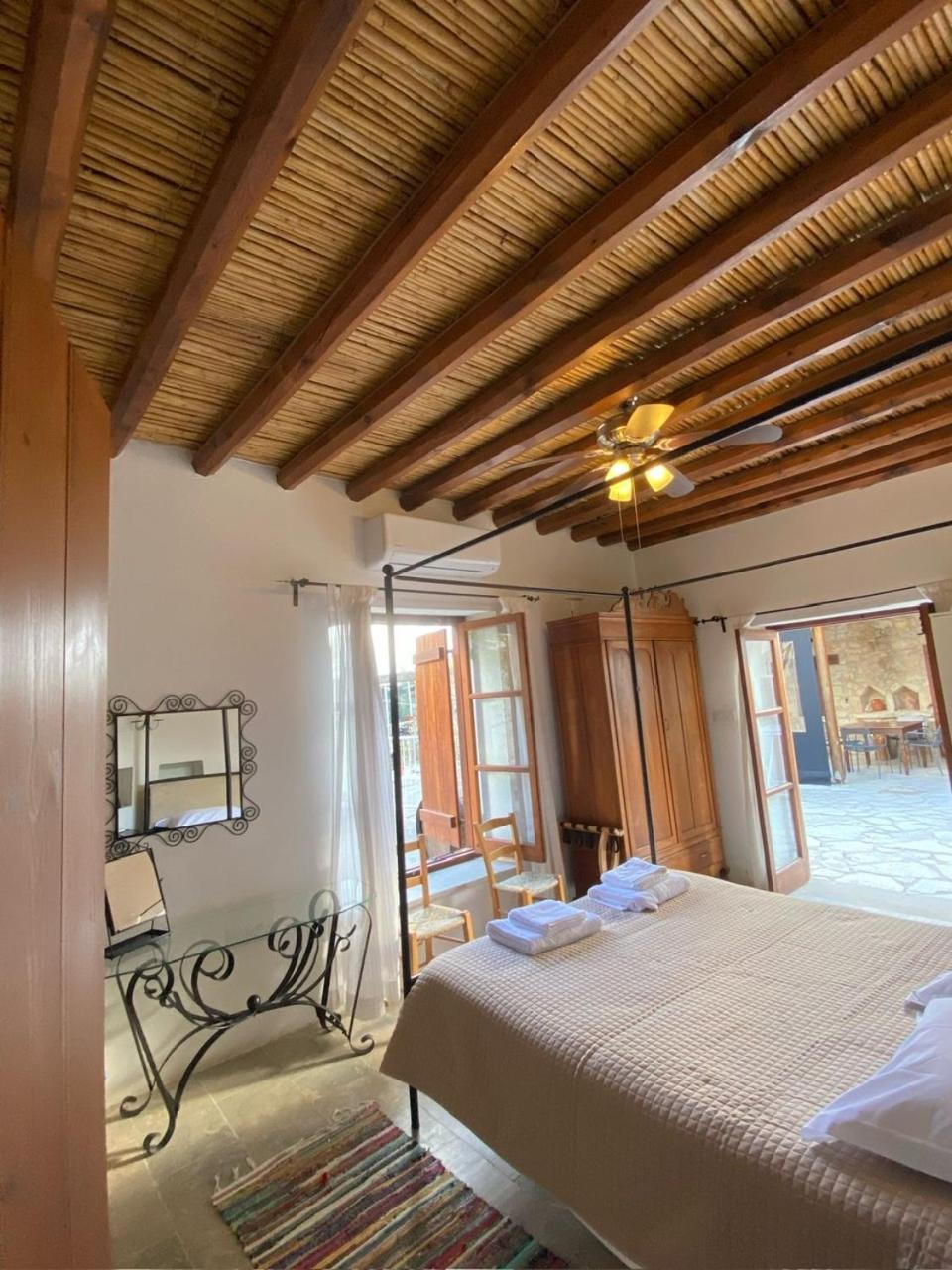 Spiti Calliope กาธิกาส ภายนอก รูปภาพ